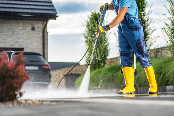 Best Driveway Pressure Washing  in Mineral Ridge, OH